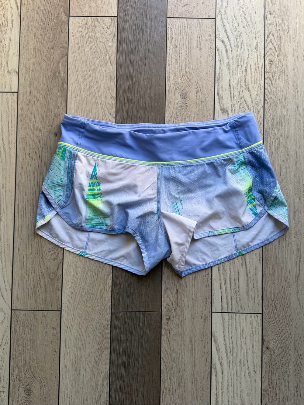 Lululemon Light Purple Women's Athletic Shorts with Subtle Print size 8